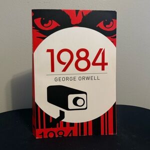 1984 by George Orwell Book